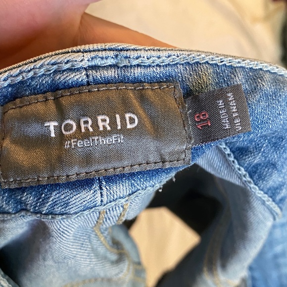 Torrid denim shorts size 18 - Picture 3 of 3